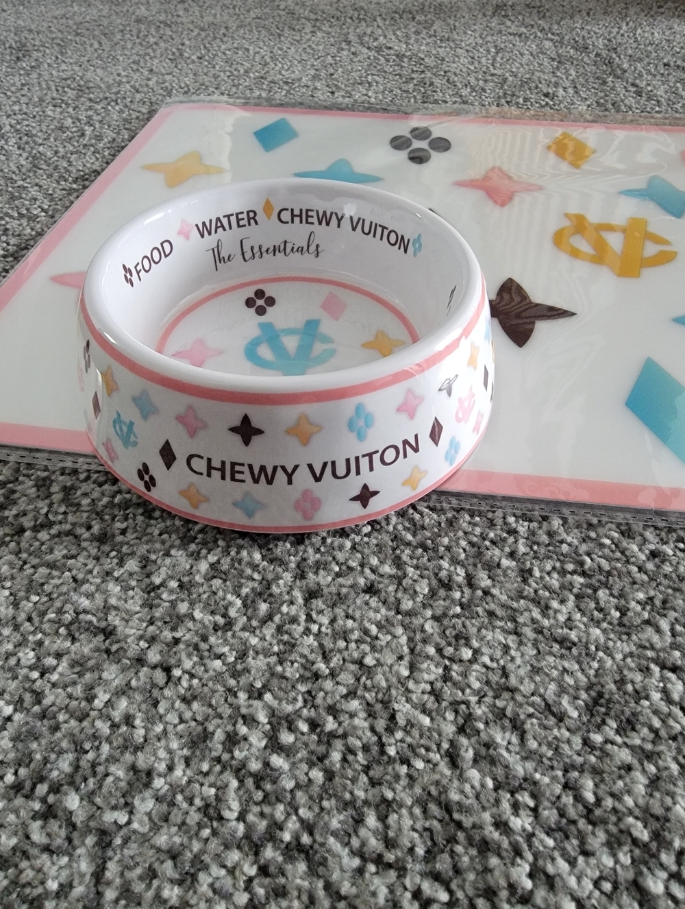 NWT! Chewy Vuiton Pet Bowl & Mat